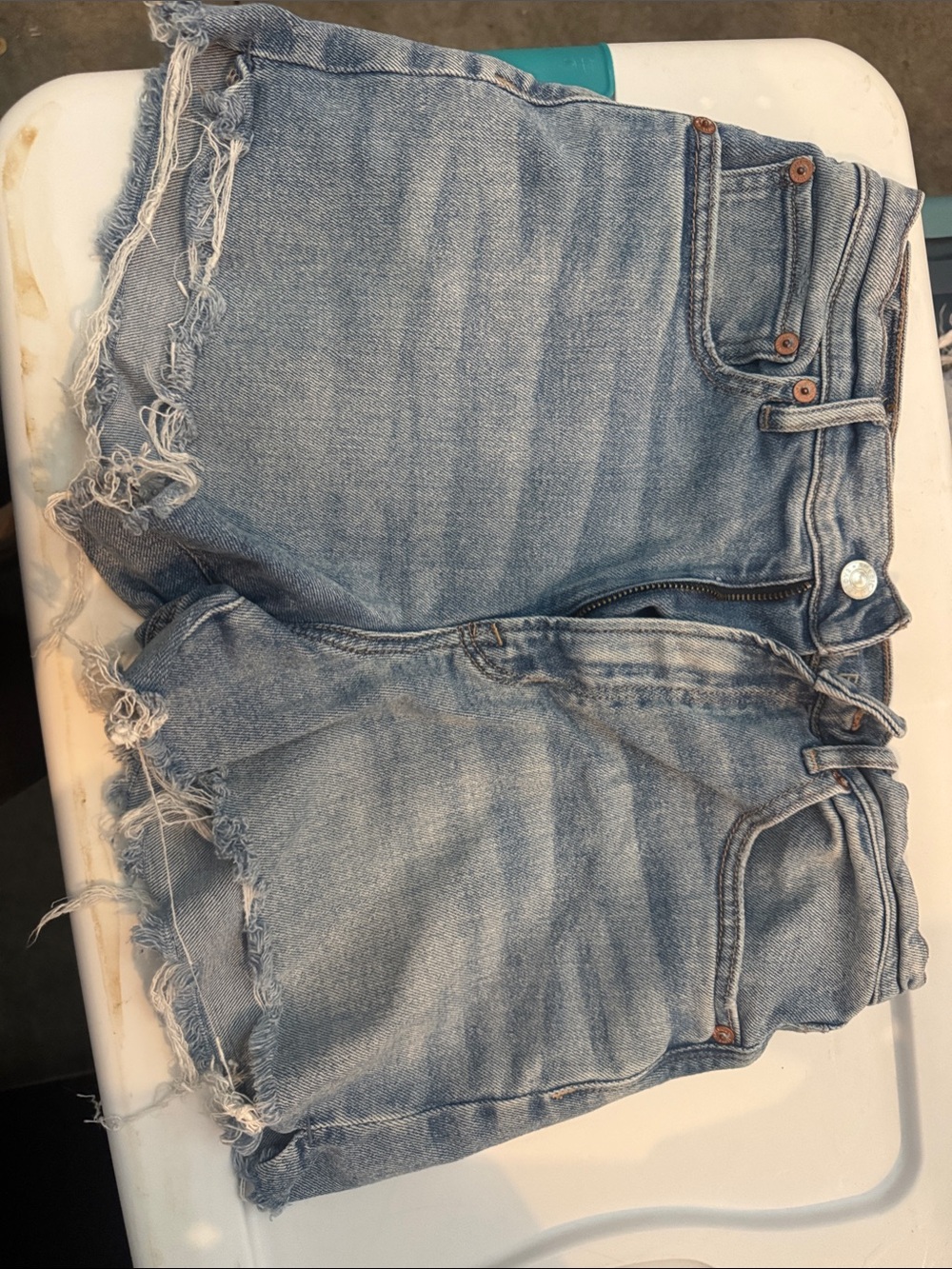 American Eagle Outfitters Light Wash Distressed Denim Cutoff Shorts